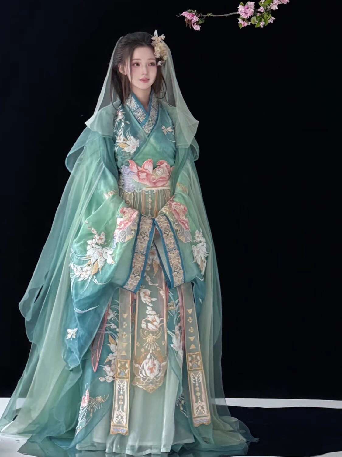New Fiesta Carnival Halloween  - Robe Silk Women บทวิจารณ์และราคา